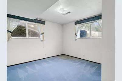 239 S Edgehill Dr, Fruit Heights, UT 84037 - Photo 30