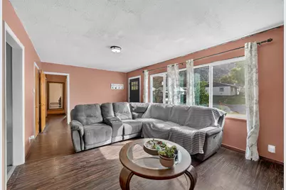 271 Jackson Ave, Ogden, UT 84404 - Photo 4