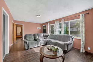 271 Jackson Ave, Ogden, UT 84404 - Photo 4