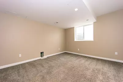 4197 Lily Dr, Roy, UT 84067 - Photo 34