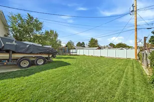 1994 W Champagne Ave, Taylorsville, UT 84129 - Photo 20