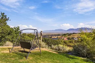 92 W Salem Hills Dr, Elk Ridge, UT 84651 - Photo 8
