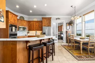 92 W Salem Hills Dr, Elk Ridge, UT 84651 - Photo 16