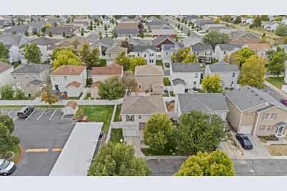 1983 N 2195 W, Clinton, UT 84015 - Photo 30
