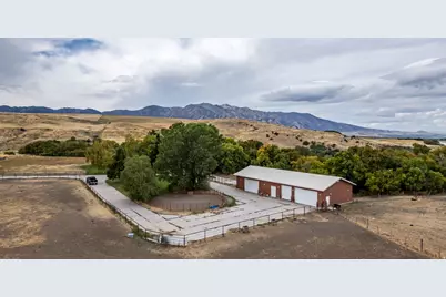 681 W 7000 S, Hyrum, UT 84319 - Photo 10