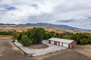 681 W 7000 S, Hyrum, UT 84319 - Photo 10