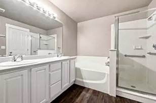 8533 S Sunrise Oak Dr, West Jordan, UT 84081 - Photo 16