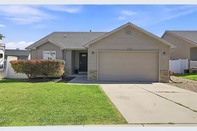 8533 S Sunrise Oak Dr, West Jordan, UT 84081 - Photo 2