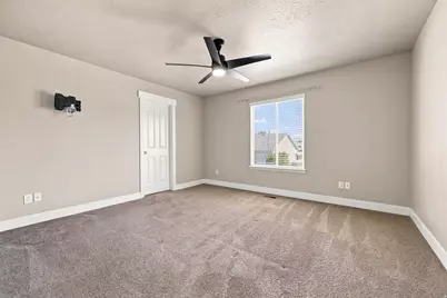 8533 S Sunrise Oak Dr, West Jordan, UT 84081 - Photo 14