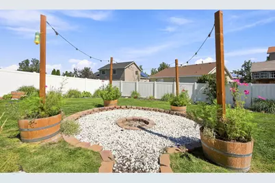 8533 S Sunrise Oak Dr, West Jordan, UT 84081 - Photo 28