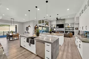 365 S Canyon Overlook Dr E, Tooele, UT 84074 - Photo 8