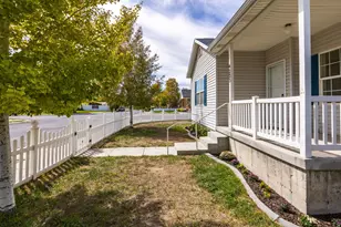 4223 N Pinion Cir W, Eagle Mountain, UT 84005 - Photo 32