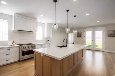 462 W Founders Blvd, Saratoga Springs, UT 84045 - Photo 2