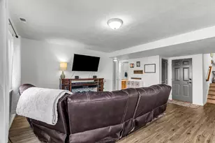 6755 S Majestic Loop Rd, West Jordan, UT 84081 - Photo 10