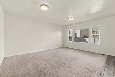 611 S Locust Dr E, Saratoga Springs, UT 84045 - Photo 8