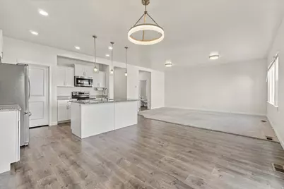 611 S Locust Dr E, Saratoga Springs, UT 84045 - Photo 6