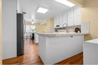 83 E 200 S, Farmington, UT 84025 - Photo 16