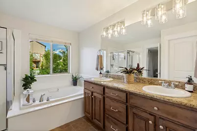 9012 N Suffolk Ln E, Eagle Mountain, UT 84005 - Photo 18