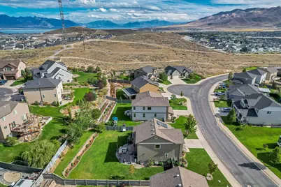 9012 N Suffolk Ln E, Eagle Mountain, UT 84005 - Photo 72