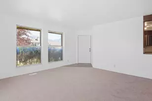 6082 S Main St, Murray, UT 84107 - Photo 4