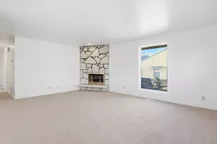 6082 S Main St, Murray, UT 84107 - Photo 6