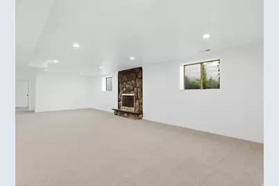 6082 S Main St, Murray, UT 84107 - Photo 24