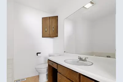 6082 S Main St, Murray, UT 84107 - Photo 18