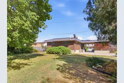 6082 S Main St, Murray, UT 84107 - Photo 34