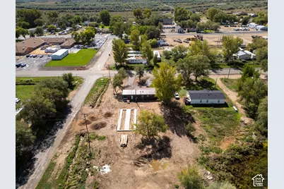 285 E 100 N, Myton, UT 84052 - Photo 30