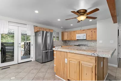 623 E 8600 S, Sandy, UT 84070 - Photo 8