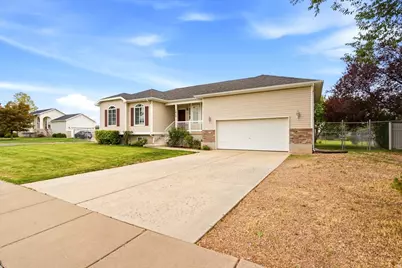 1815 W 2175 S, Syracuse, UT 84075 - Photo 2