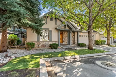 2178 E Netties Pl, Holladay, UT 84124 - Photo 32