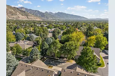 2178 E Netties Pl, Holladay, UT 84124 - Photo 40