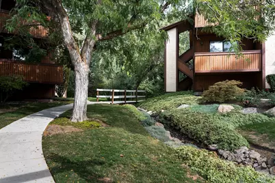 6886 S Countrywoods Cir #1D, Midvale, UT 84047 - Photo 4