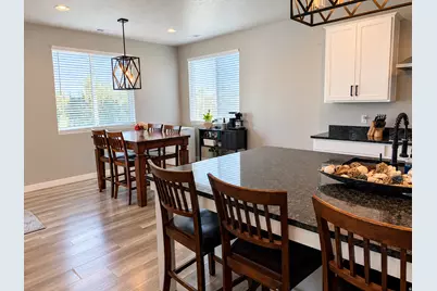 4263 W 6075 S, Roy, UT 84067 - Photo 6