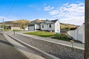 634 E 600 S, Brigham City, UT 84302 - Photo 2
