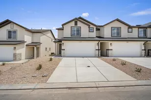 2279 S Wolverine Way, Washington, UT 84780 - Photo 2