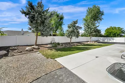 8848 S 2070 W, West Jordan, UT 84088 - Photo 34