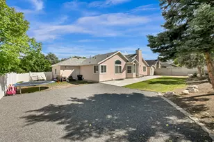 8848 S 2070 W, West Jordan, UT 84088 - Photo 34