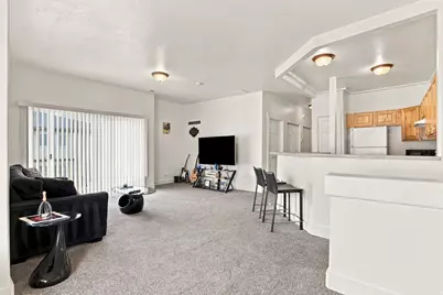 4904 W Stormy Meadow Dr, Riverton, UT 84096 - Photo 2