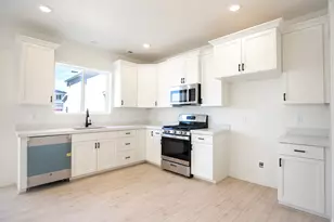 578 W 1750 N, Harrisville, UT 84404 - Photo 2