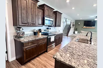 1496 W 2000 S, Syracuse, UT 84075 - Photo 6