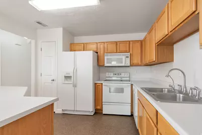 159 E Wayfield Dr S, Draper, UT 84020 - Photo 8