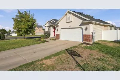 363 E 1900 S, Clearfield, UT 84015 - Photo 6