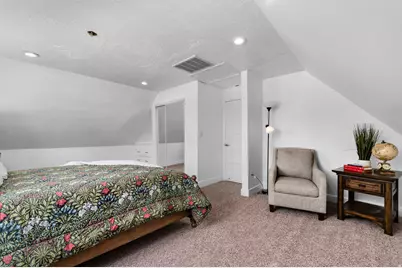 6482 S 2520 E, Cottonwood Heights, UT 84121 - Photo 22
