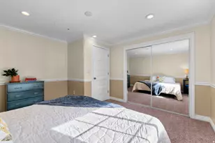 6482 S 2520 E, Cottonwood Heights, UT 84121 - Photo 18