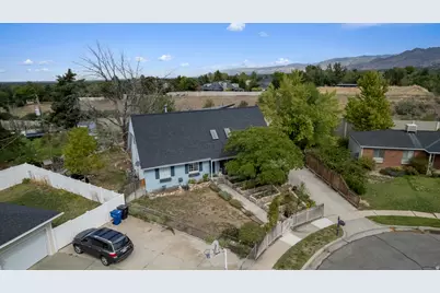 6482 S 2520 E, Cottonwood Heights, UT 84121 - Photo 52