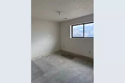 5883 S Blue Iron Way W, Kearns, UT 84118 - Photo 4