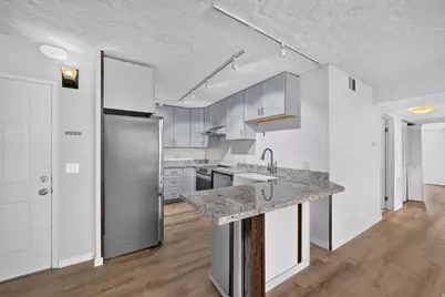 115 S 1100 E #401, Salt Lake City, UT 84102 - Photo 8