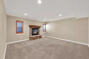 1440 E Tuscan Oak Way, Sandy, UT 84092 - Photo 26